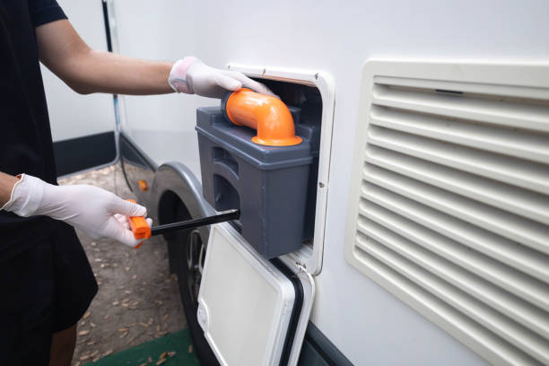 Porta potty delivery and setup in Lexington, TX